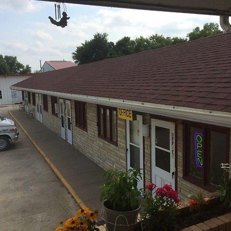 La Conne Motel Corning Εξωτερικό φωτογραφία