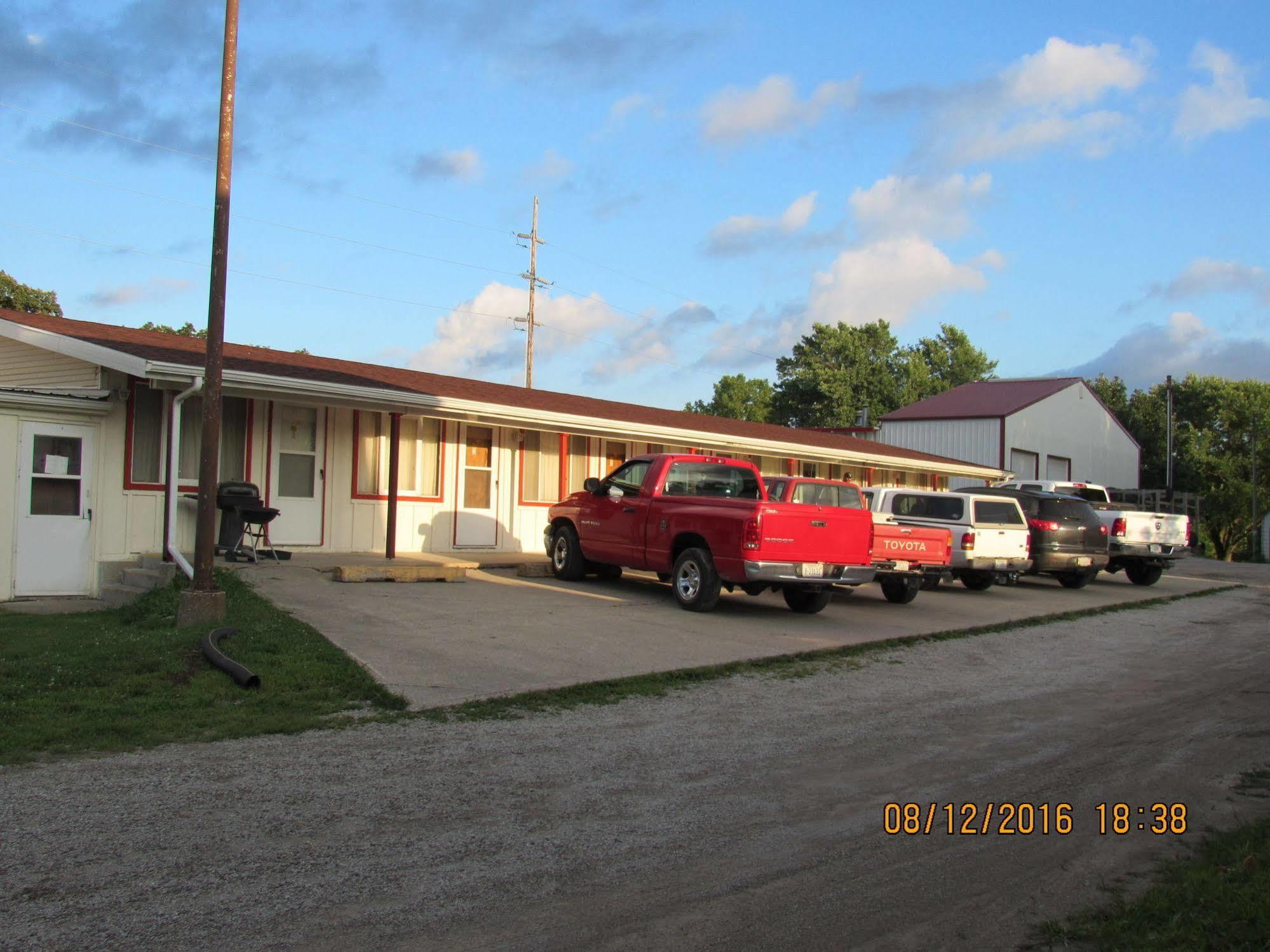 La Conne Motel Corning Εξωτερικό φωτογραφία