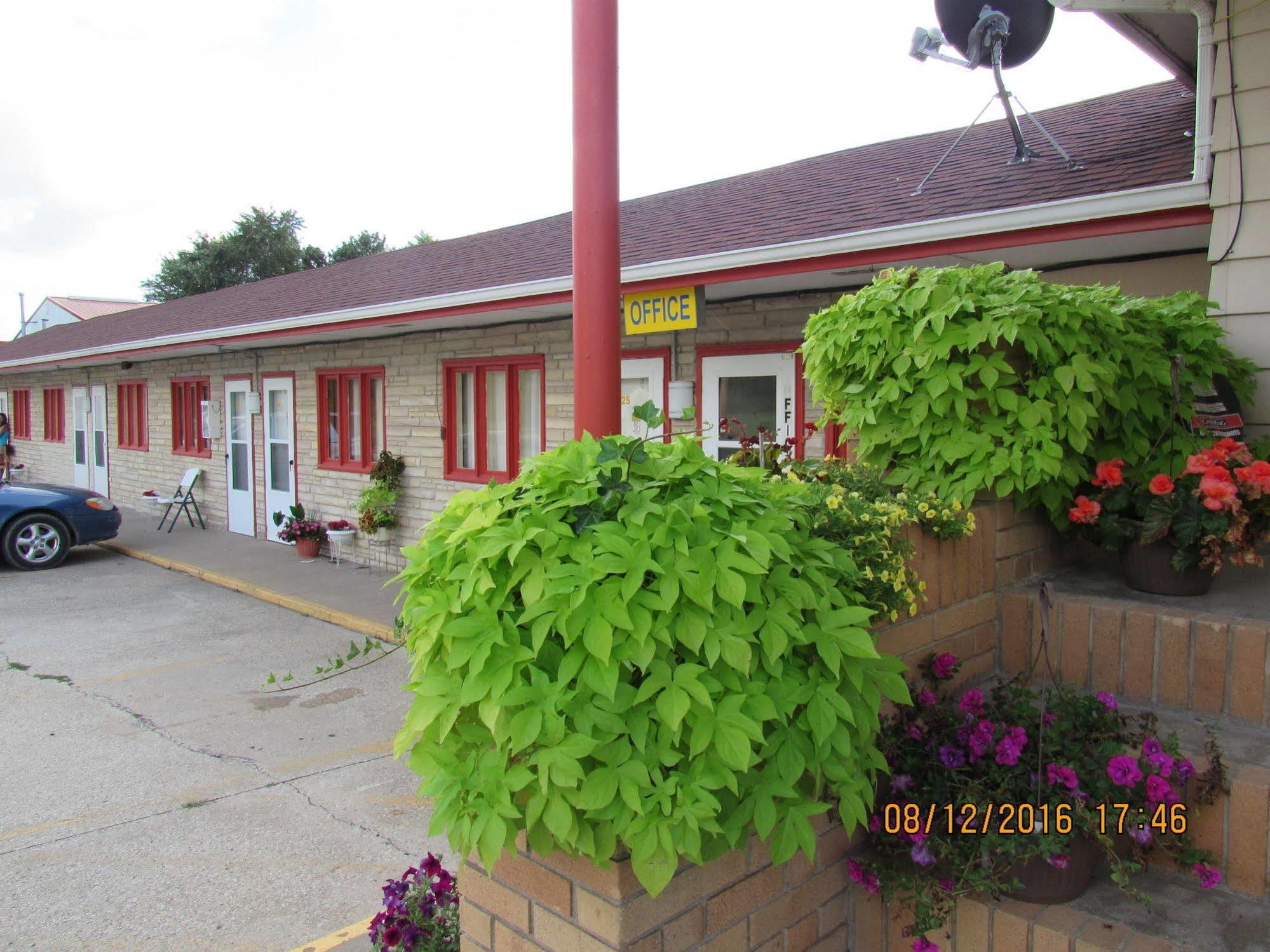 La Conne Motel Corning Εξωτερικό φωτογραφία